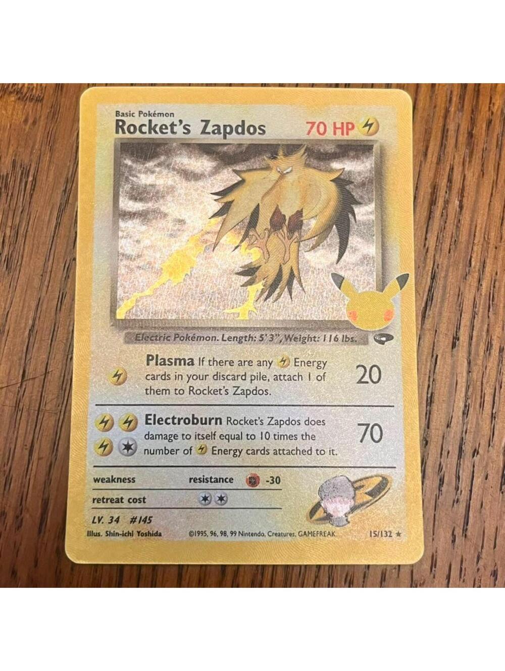 Rocket's Zapdos 15/132 - Celebrations Classic Collection Holo - 70 HP